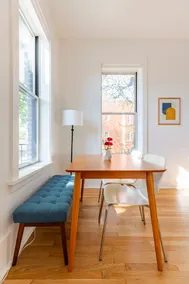Sunny Treetop Oasis in Roscoe Village - 1BR/1BA - Image 2