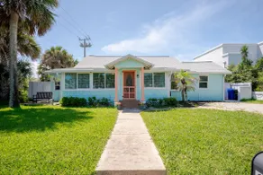 Vilano Beach Cottage,  1/2 block to Surfside Beach.  Historic Capo Cottage - Image 4