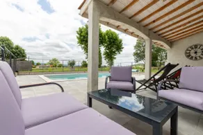 Parenthèse Nature Vacation Rental in Cayre – Revel-St-Ferréol - Image 4