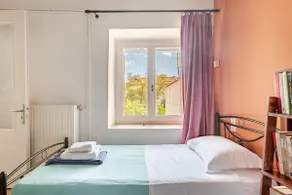 Sunny cozy House with grand courtyard - Image 3