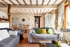 Country cottage, near river, spa - Image 2