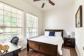 Woodsy Retreat • Private 2BD/1BA • Covered Parking - Image 3