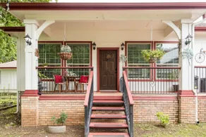 Woodsy Retreat • Private 2BD/1BA • Covered Parking - Image 2