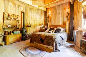 Gamekeeper Hut - Image 3