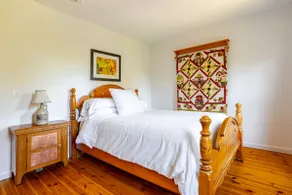 Mountainside Lodge, near wedding barns/Stowe - Image 3
