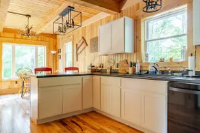 Mountainside Lodge, near wedding barns/Stowe - Image 5