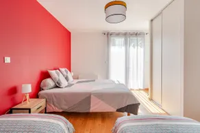 Refurbished and very quiet independent accommodation - Image 3