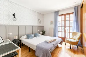 Nice 100 m apartment next to Plaza España, the center - Image 5