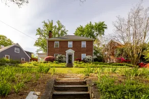 Downtown Mall Architecturally Designed House - Image 4