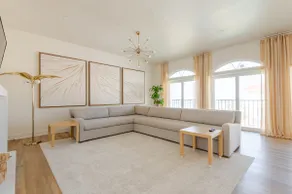 Beachfront Newly remodelled Condo with pool. - Image 5