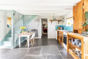 Beautiful barn overlooking the Atlantic - Image 3