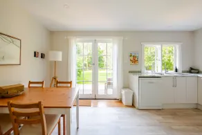 Burrill Lake View Holiday Cottage - Image 3