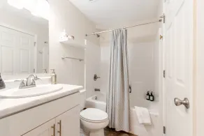 The Hillside Suite-Central FLG- MTN, NAU - Image 5