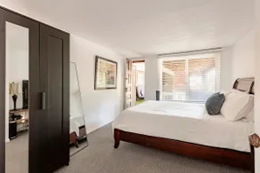 Clean, Private, Quiet, Centrally Located Apartment - Image 5