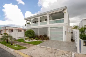 Fresh and beautiful residence in Levittown, TB - Image 4