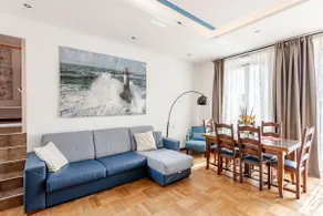 XL 1-BR Apartment: Pool, Wall Box & Shopping - Image 5