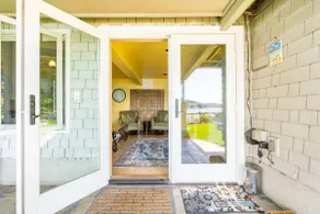 2 Bed, Best Located Beach Ste, Cozy Stunning Views - Image 2