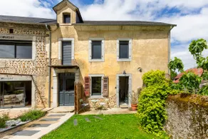 T2 in a Béarnaise farmhouse - Image 5