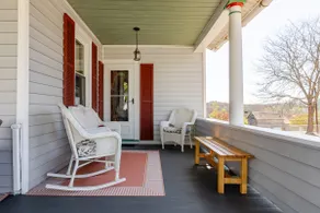 NEW! Gypsies Suite Retreat -1BR, Awesome Location! - Image 5