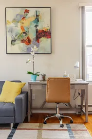 Spacious & Comfy | 5★ Location, Mins from NYC - Image 4