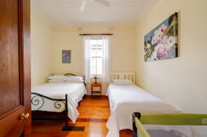 Beach cottage family holidays 7 mins walk - Image 4