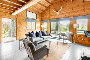 Rock Lodge - Image 2