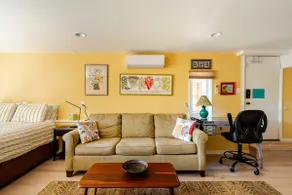 Garden stay for your Bay adventure - Image 2