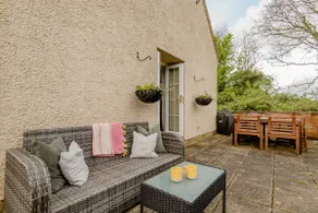 Beautiful private double room, ensuite & patio - Image 3