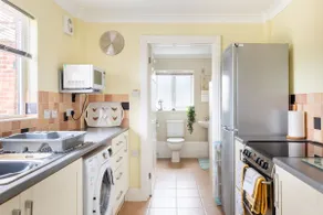 Lovely annex - a home away from home - Image 5