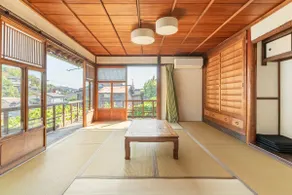 Private rental for one group per day. A 100-year-old traditional house. Maximum 8 people. Moons Cafe. - Image 4
