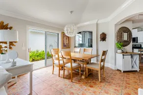 Schöne Villa mit 2 Schlafzimmern und 2 Bädern in der Nähe von Lake Sumter Landing! WiFi inklusive! - Image 2