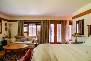 Master qtr close to nature & easy urban facilities - Image 3