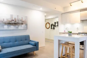 Lux Condo at Yonge & Dundas Sq! Heart of Toronto - Image 3