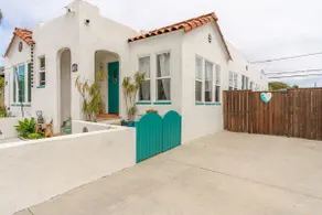 Coastal Escape Ventura Stylish Midtown Bungalow #2 - Image 3