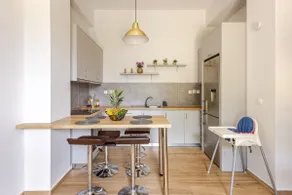 Myrtia's 2 Bedroom Apartment with Green Terrace - Image 4