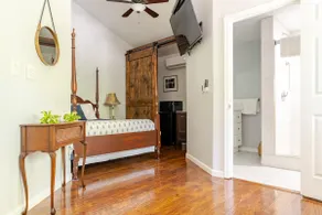 Carriage House on the Park - Image 2