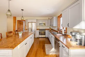 Adirondack Timber Lodge Cabin - Image 4