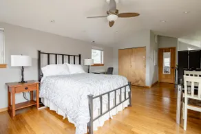 Essentially Boulder Studio with private entrance - Image 3