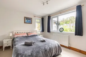 A private apt, parking&garden central to Tavistock - Image 3