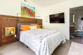 “Nos Sueños” Modern Private Forest Retreat - Image 3