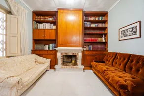 Sea views, huge terrace and 5 bedrooms. - Image 3