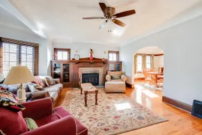 Lower flat “Casa de Lloyd “ Washington Highlands - Image 3