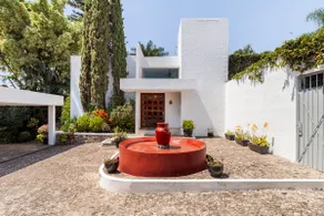 Charming residence in Cuernavaca - Image 3