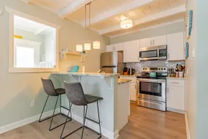 Bimini's Beach Bungalow - Image 2
