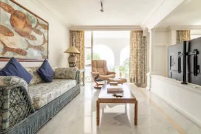 VILLA JADE LUXURY FULL SERVICE STAFF VILLA - Image 2