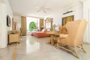 VILLA JADE LUXURY FULL SERVICE STAFF VILLA - Image 3