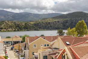 Argostoli Terrace Loft with Sea Views - Image 4