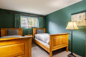 Downtown Banff! 2 bdrm suite 118 Beaver St. B&B - Image 3