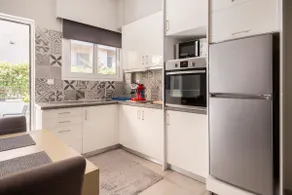 Modern and Spacious apartment in the center - Image 5