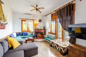 Holiday Apartment steps from the Beach - Image 5